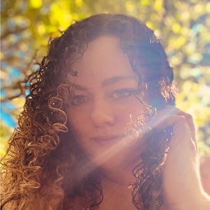 Meet your Posher, Rhiannon